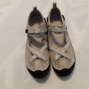 Lands End Suede and Mesh Hiking/Walking Shoe